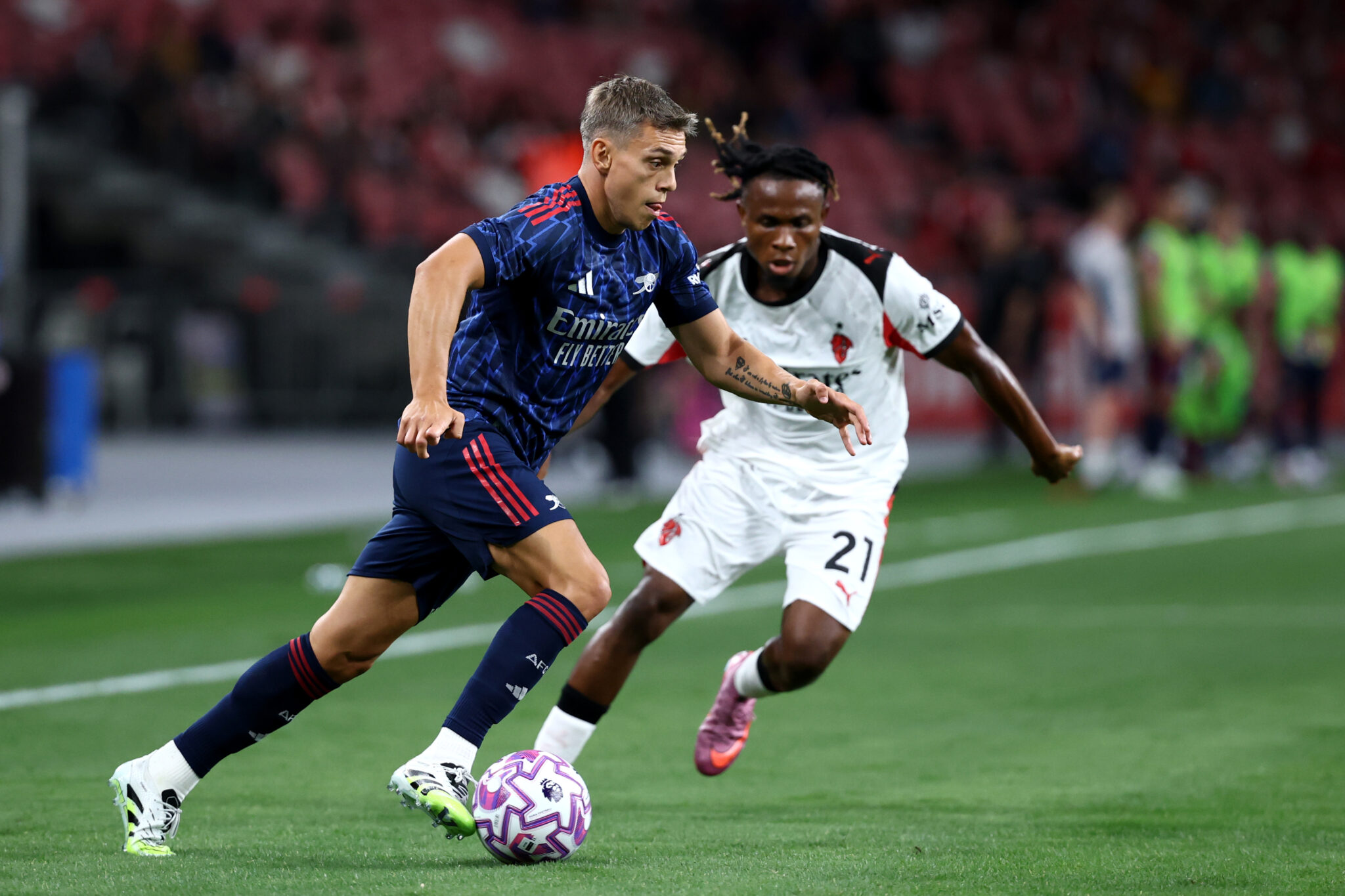 Dortmund muốn đưa Trossard của Arsenal về thay thế Bynoe-Gittens