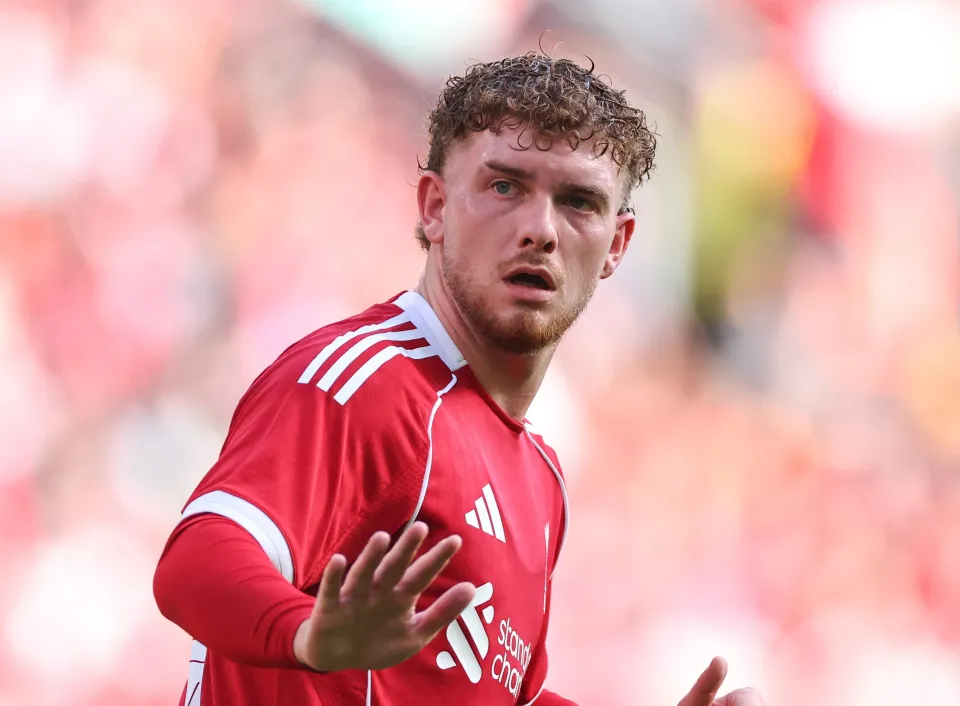 Leipzig ra giá cao cho Harvey Elliott