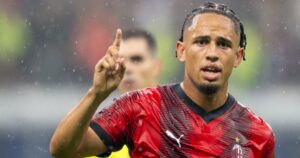 Leeds sắp chiêu mộ thành công Noah Okafor từ Milan